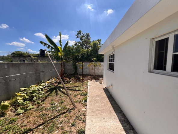 Seventh image of 39 Wildwood Close in Spanish Town, St. Catherine, Jamaica - property is For Sale