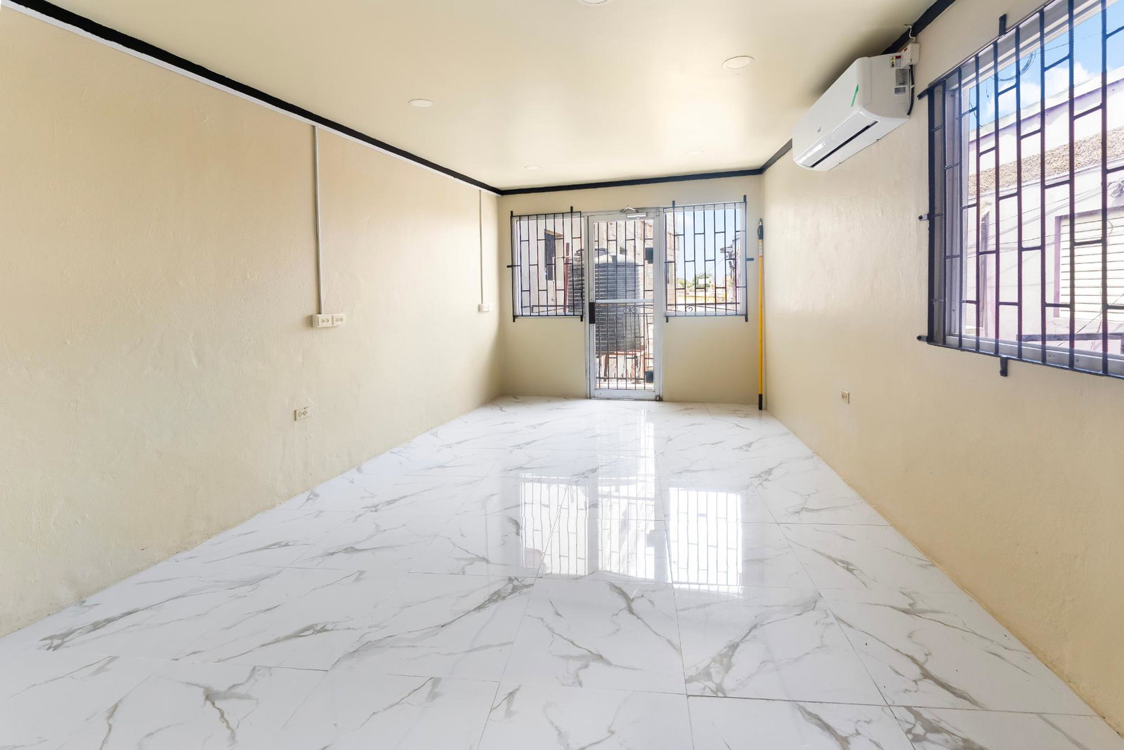 Second image of 2-5 East Street in Old Harbour, St. Catherine, Jamaica - property is For Rent