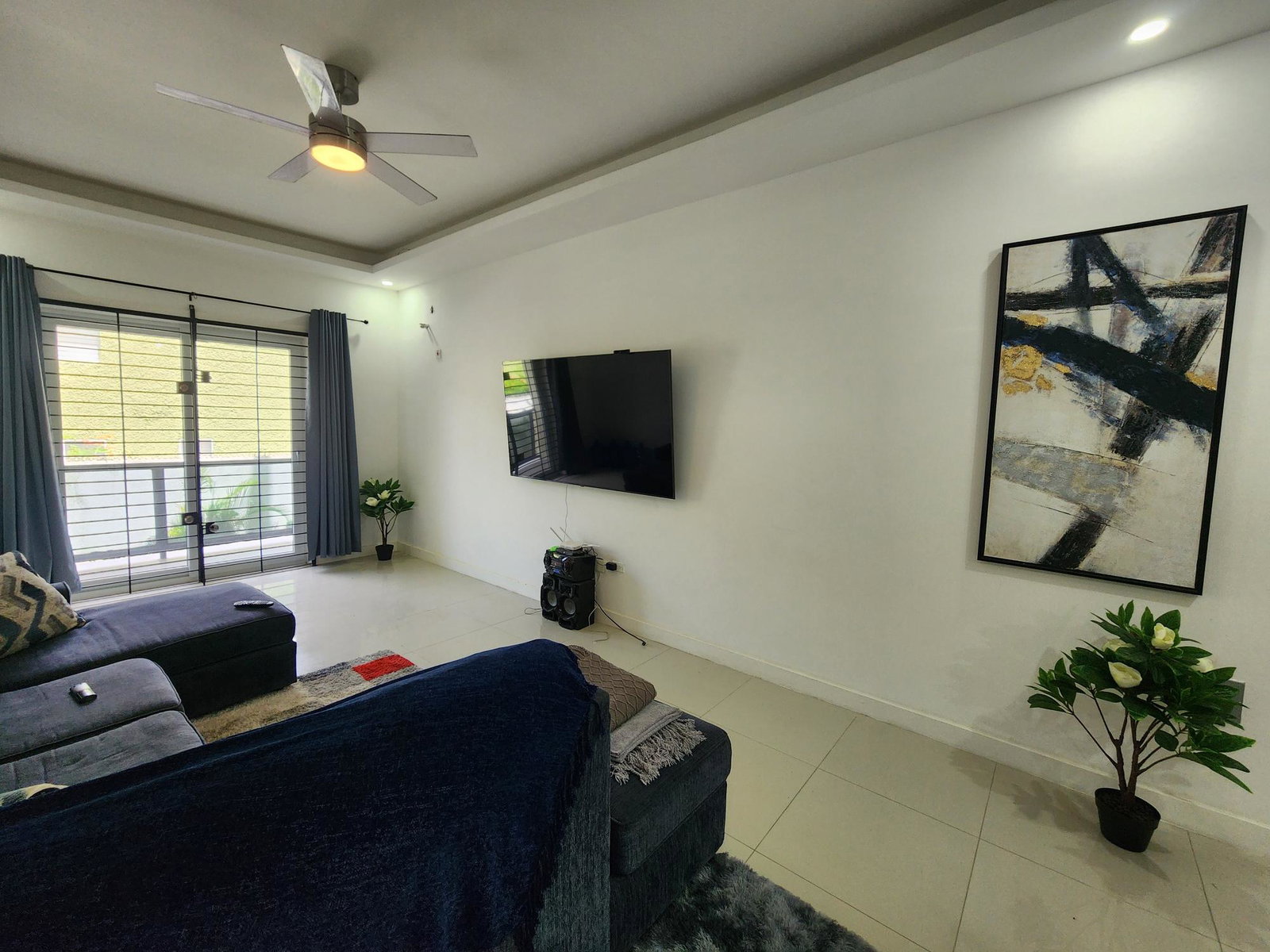 Fourteenth image of 6-17 Kings Drive in Kingston 6, St. Andrew, Jamaica - property is For Rent