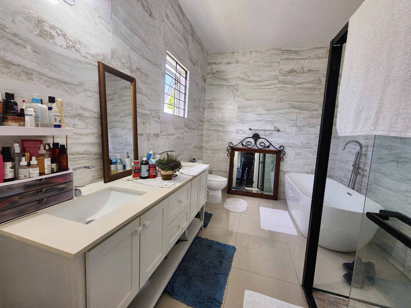 Seventeenth image of 6-17 Kings Drive in Kingston 6, St. Andrew, Jamaica - property is For Rent