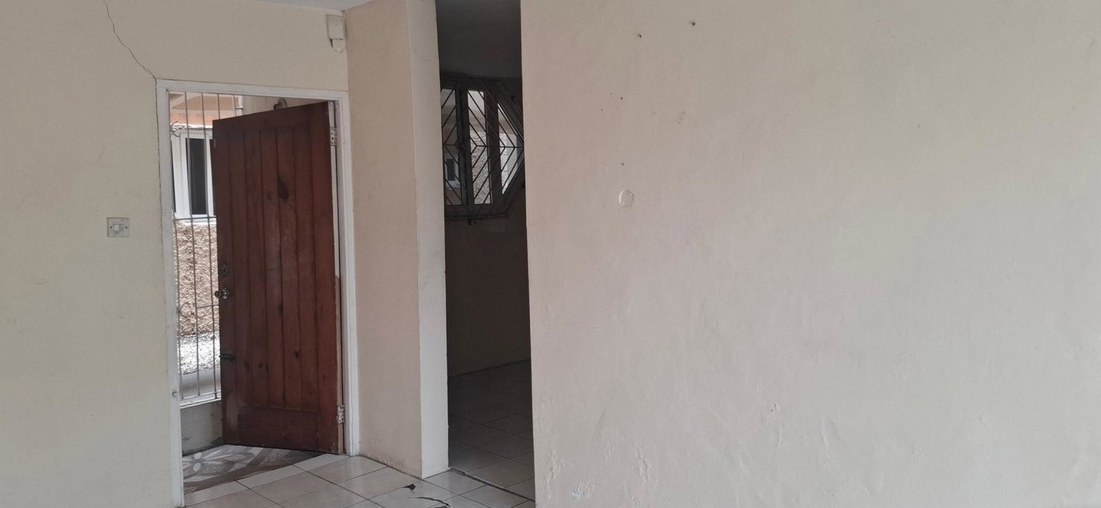 Fourteenth image of 3a-142 1/2 Constant Spring Rd. in Kingston 8, St. Andrew, Jamaica - property is For Sale