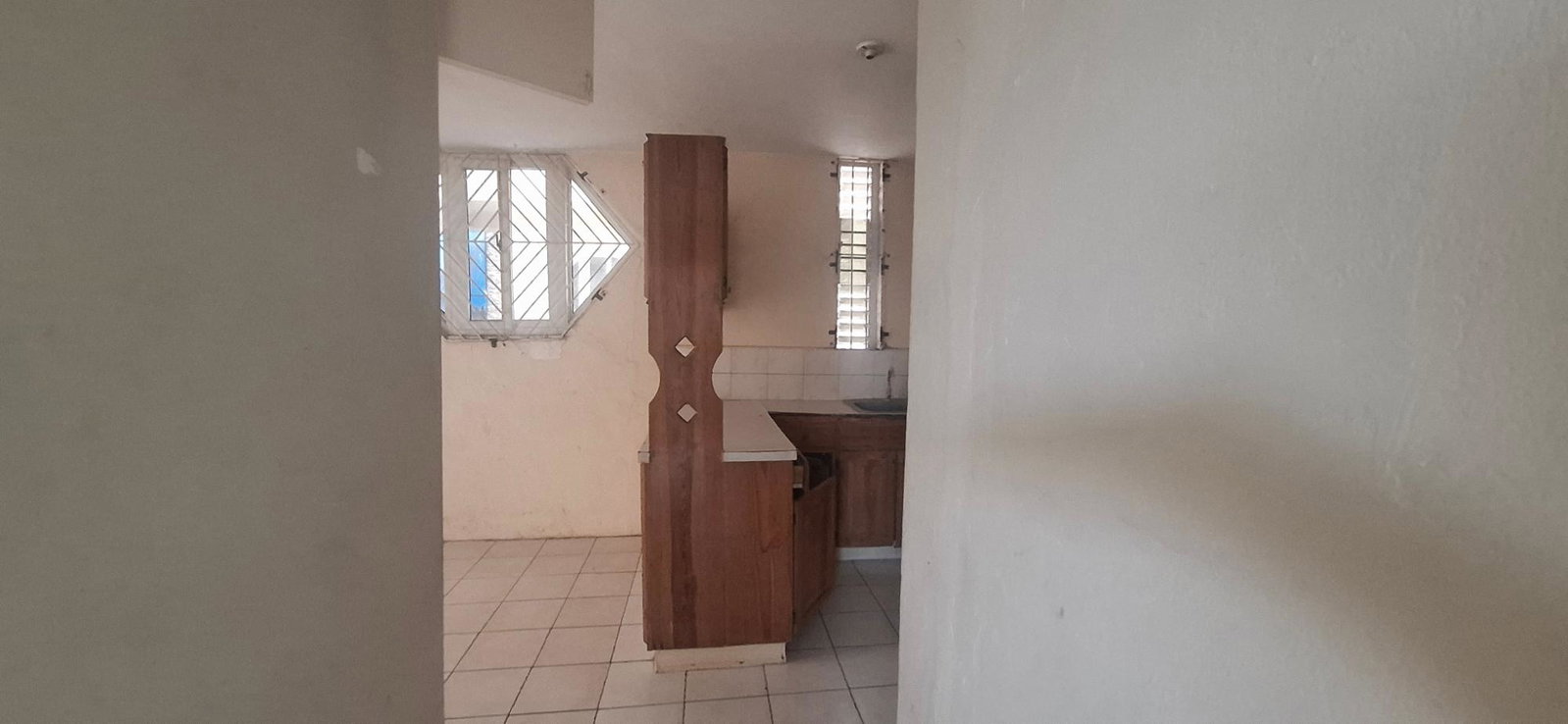 Sixteenth image of 3a-142 1/2 Constant Spring Rd. in Kingston 8, St. Andrew, Jamaica - property is For Sale