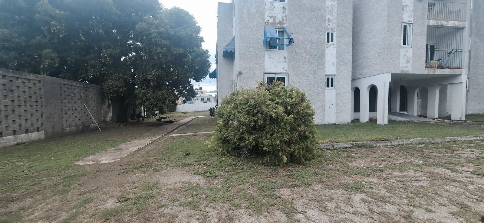 Ninth image of 3a-142 1/2 Constant Spring Rd. in Kingston 8, St. Andrew, Jamaica - property is For Sale
