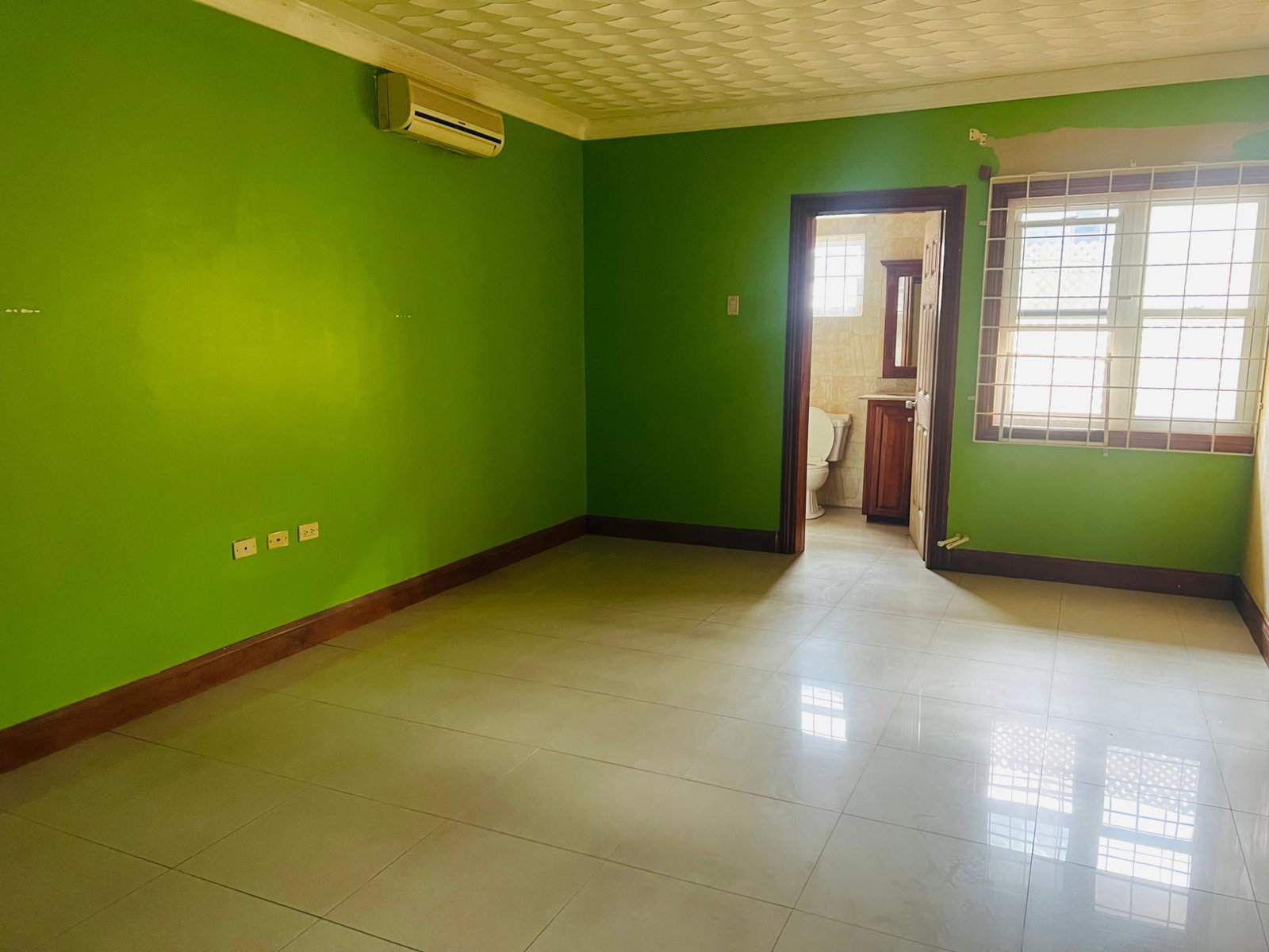 Eighth image of 9-61 Paddington Terrace, Kings in Kingston 6, St. Andrew, Jamaica - property is For Rent