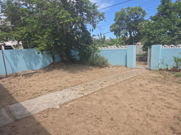 Third image of 161 39 Nw, 25th Way Daytona in Greater Portmore, St. Catherine, Jamaica - property is For Sale