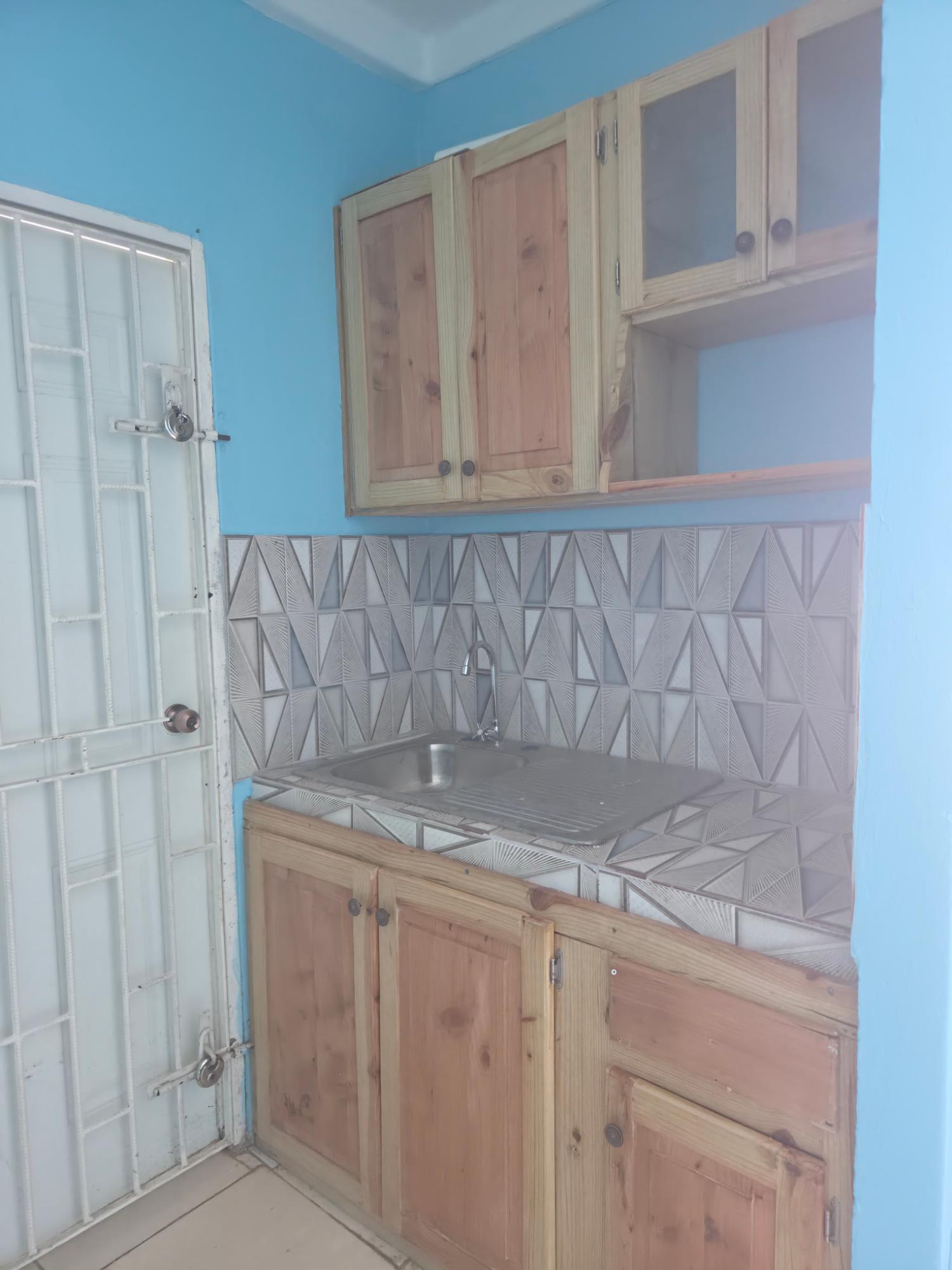 Fifth image of 161 39 Nw, 25th Way Daytona in Greater Portmore, St. Catherine, Jamaica - property is For Sale