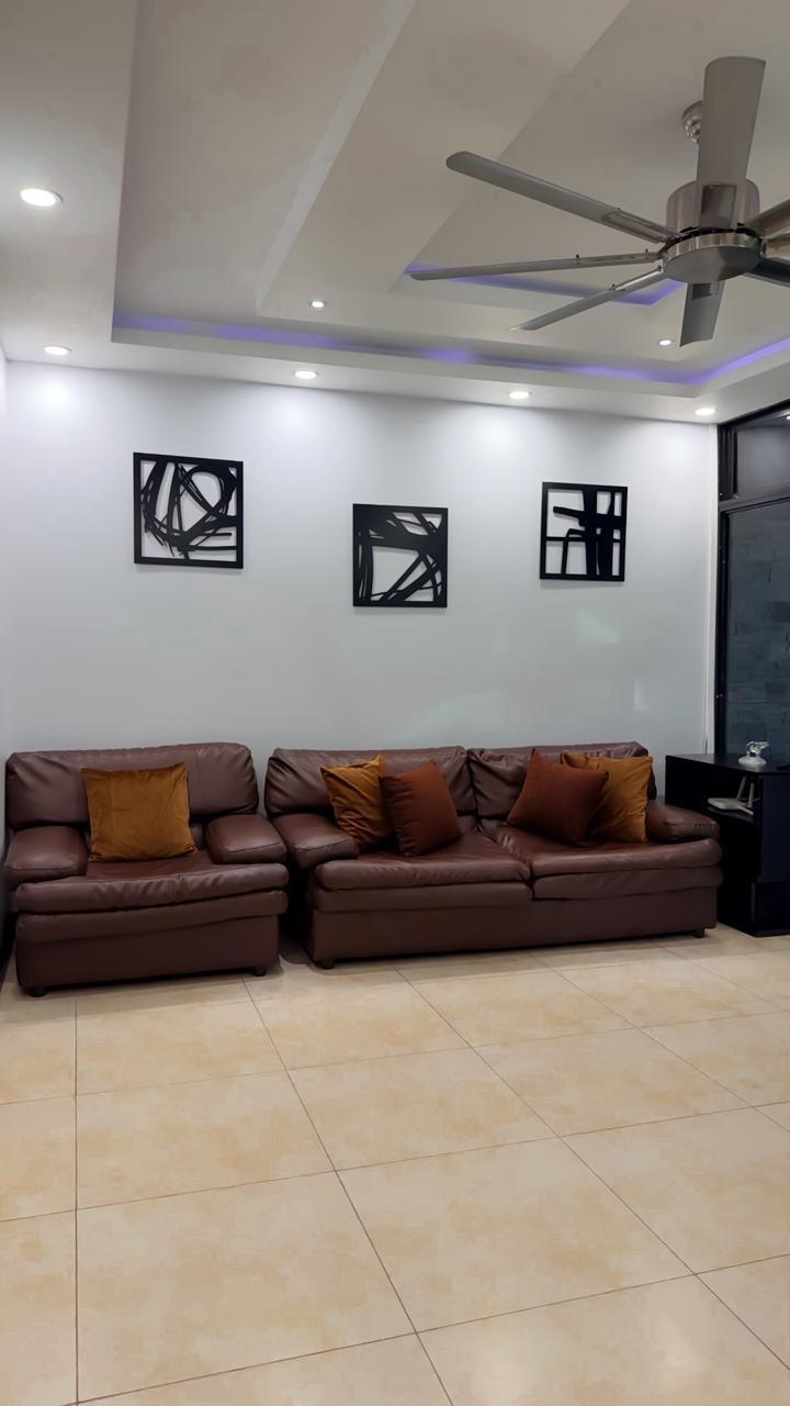 Eleventh image of 2 Cunningham Avenue in Kingston 6, St. Andrew, Jamaica - property is For Sale