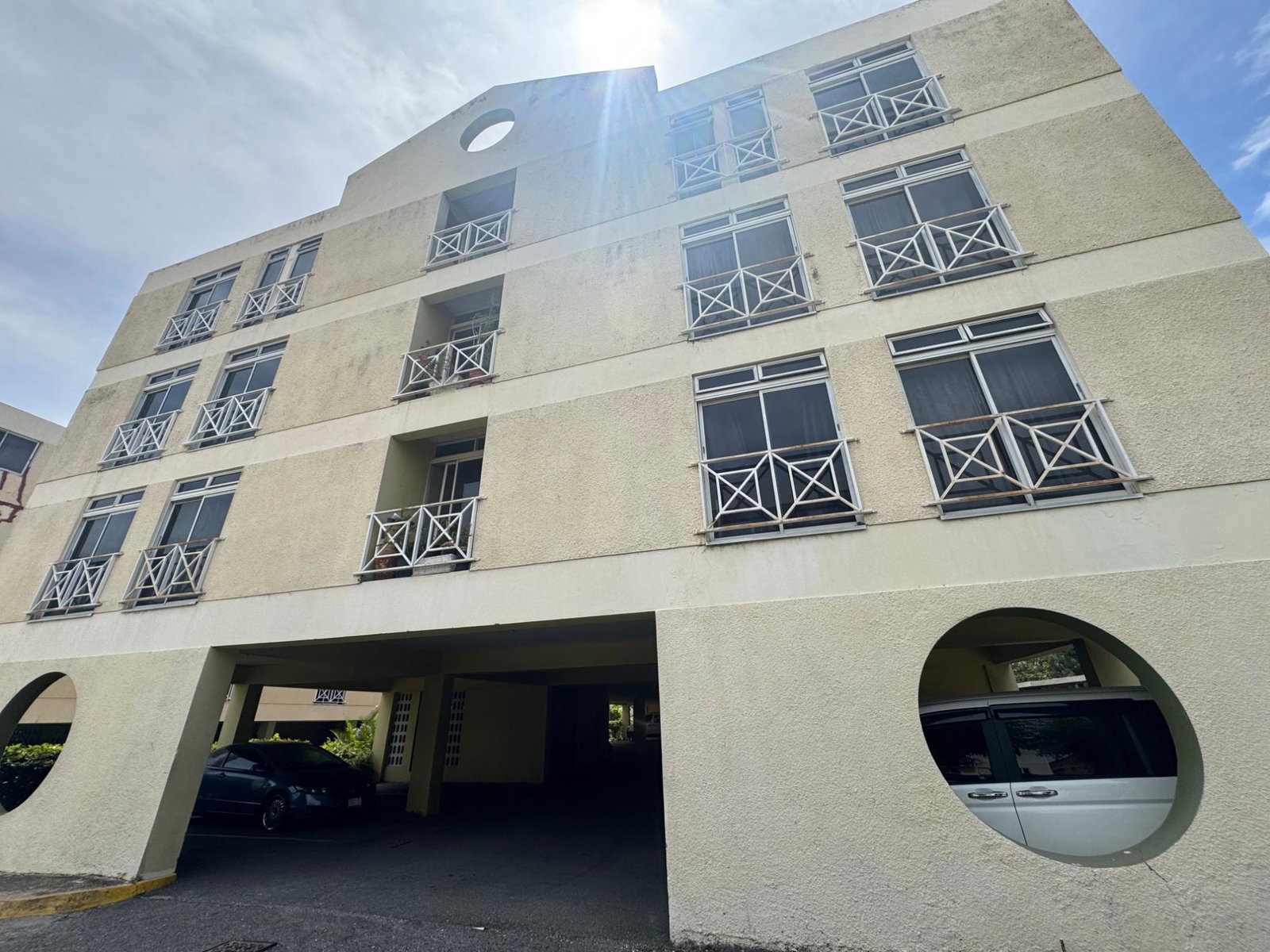 Seventh image of 516-11 Kensington Crescent in Kingston 5, St. Andrew, Jamaica - property is For Rent