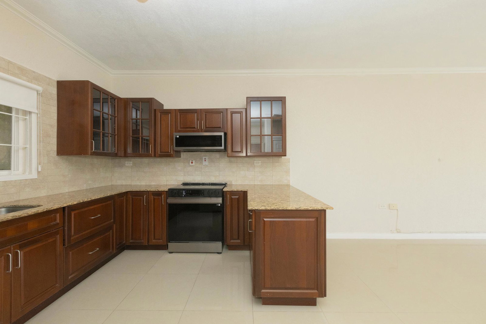 Ninth image of 16-3 Washington Drive in Kingston 10, St. Andrew, Jamaica - property is For Rent