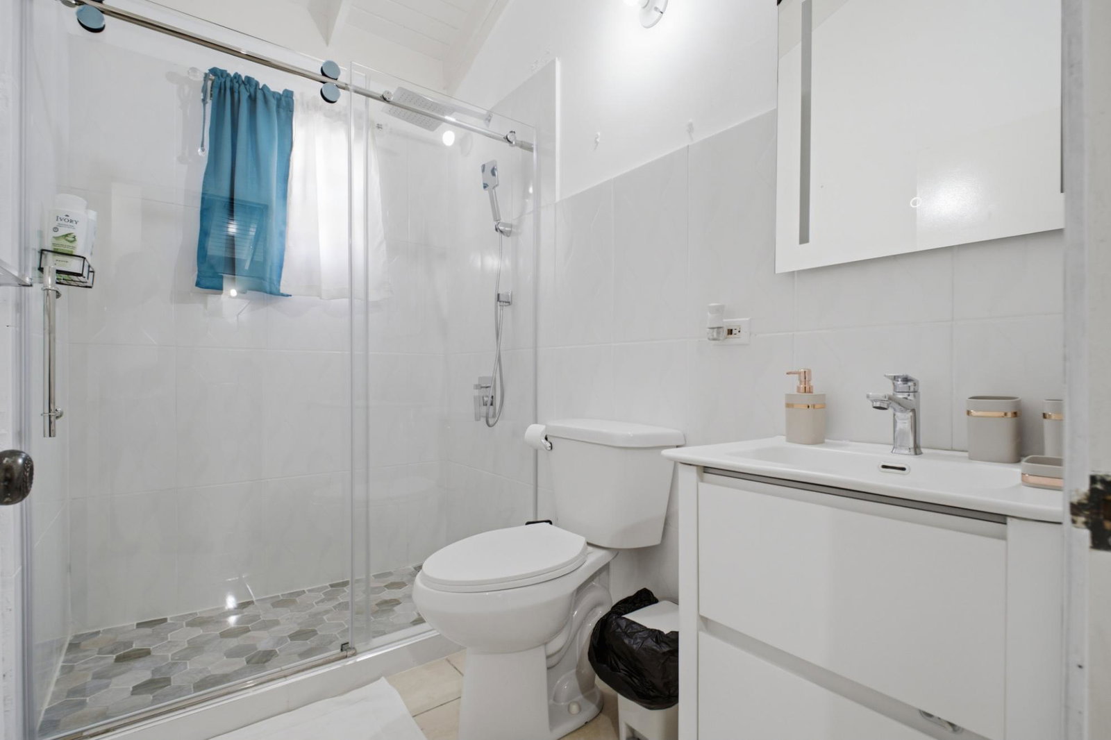 Eleventh image of 120 Emerald Close, Emerald es in Huddersfield Estates, St. Mary, Jamaica - property is For Sale