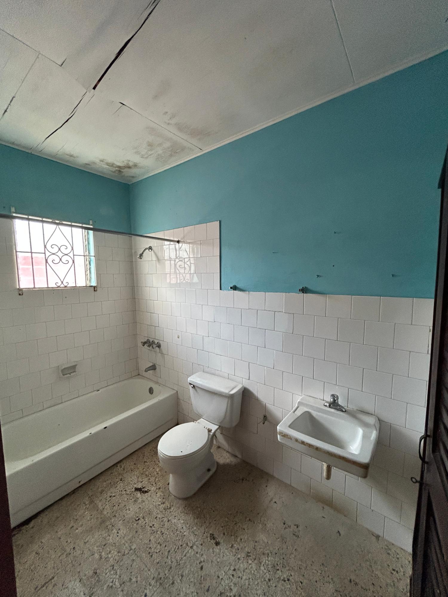 Eleventh image of 22 Windsor Heights in Santa Cruz, St. Elizabeth, Jamaica - property is For Sale