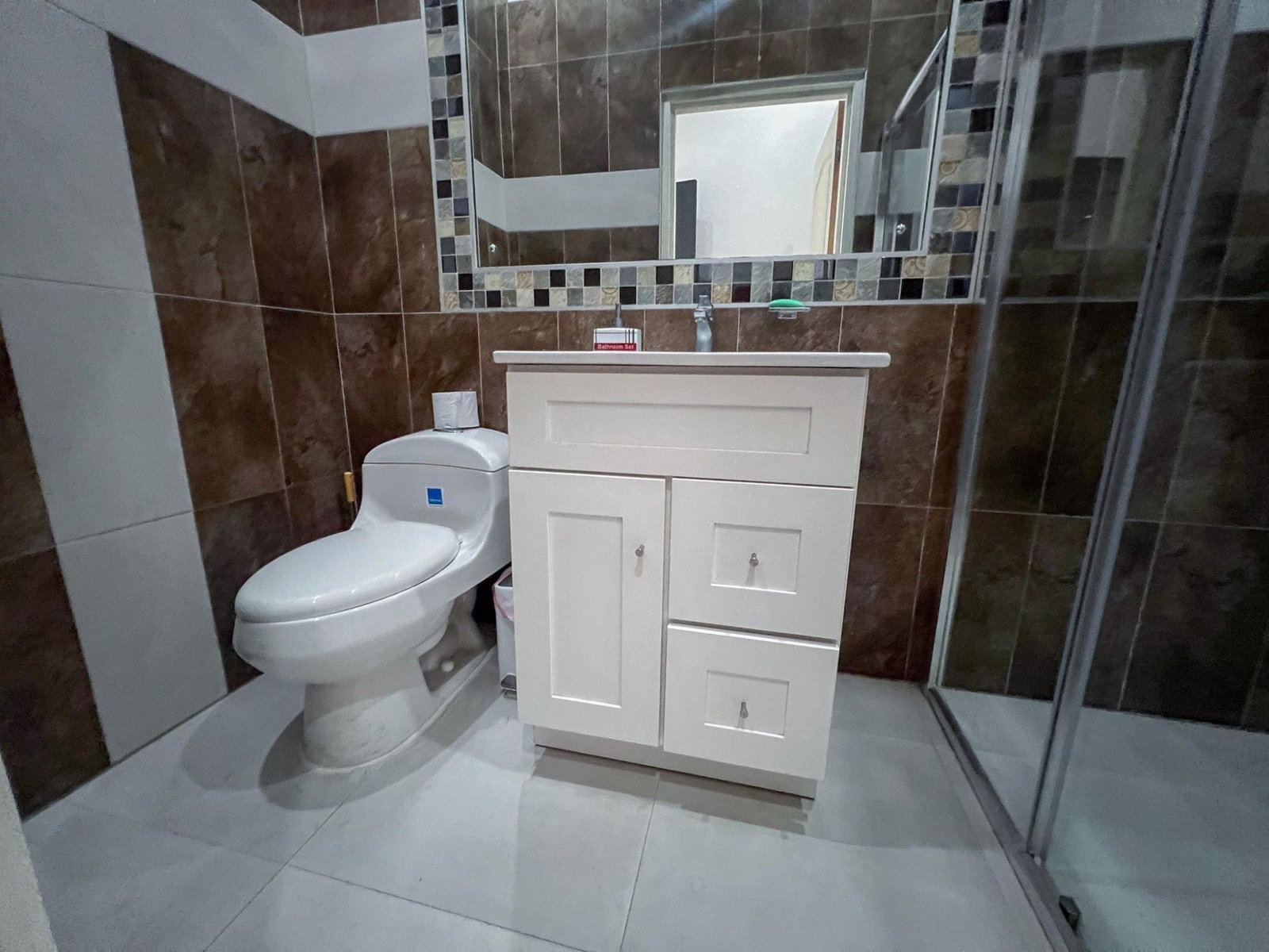 Eleventh image of 11 Oakshore Road, Wellington in Kingston 6, St. Andrew, Jamaica - property is For Sale