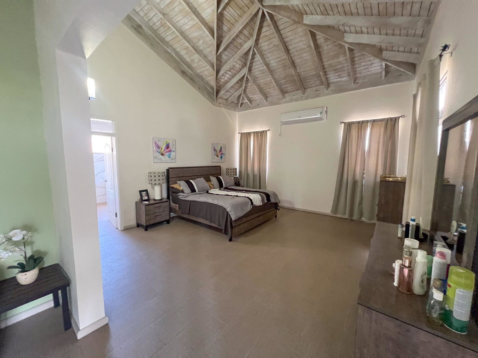 Sixteenth image of 11 Oakshore Road, Wellington in Kingston 6, St. Andrew, Jamaica - property is For Sale