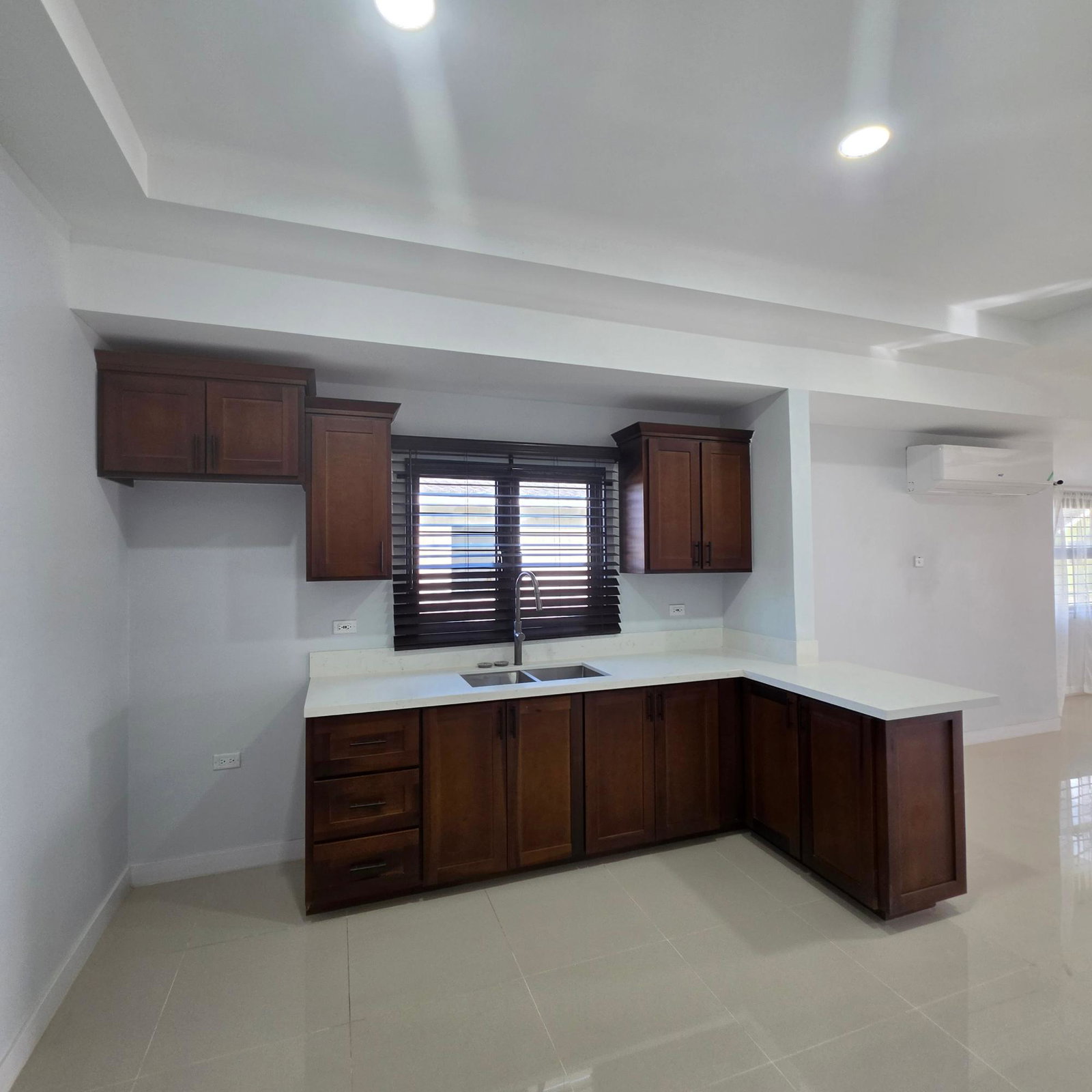 Thirteenth image of 387 Bernard Lodge, st Catheri in Bernard Lodge, St. Catherine, Jamaica - property is For Rent