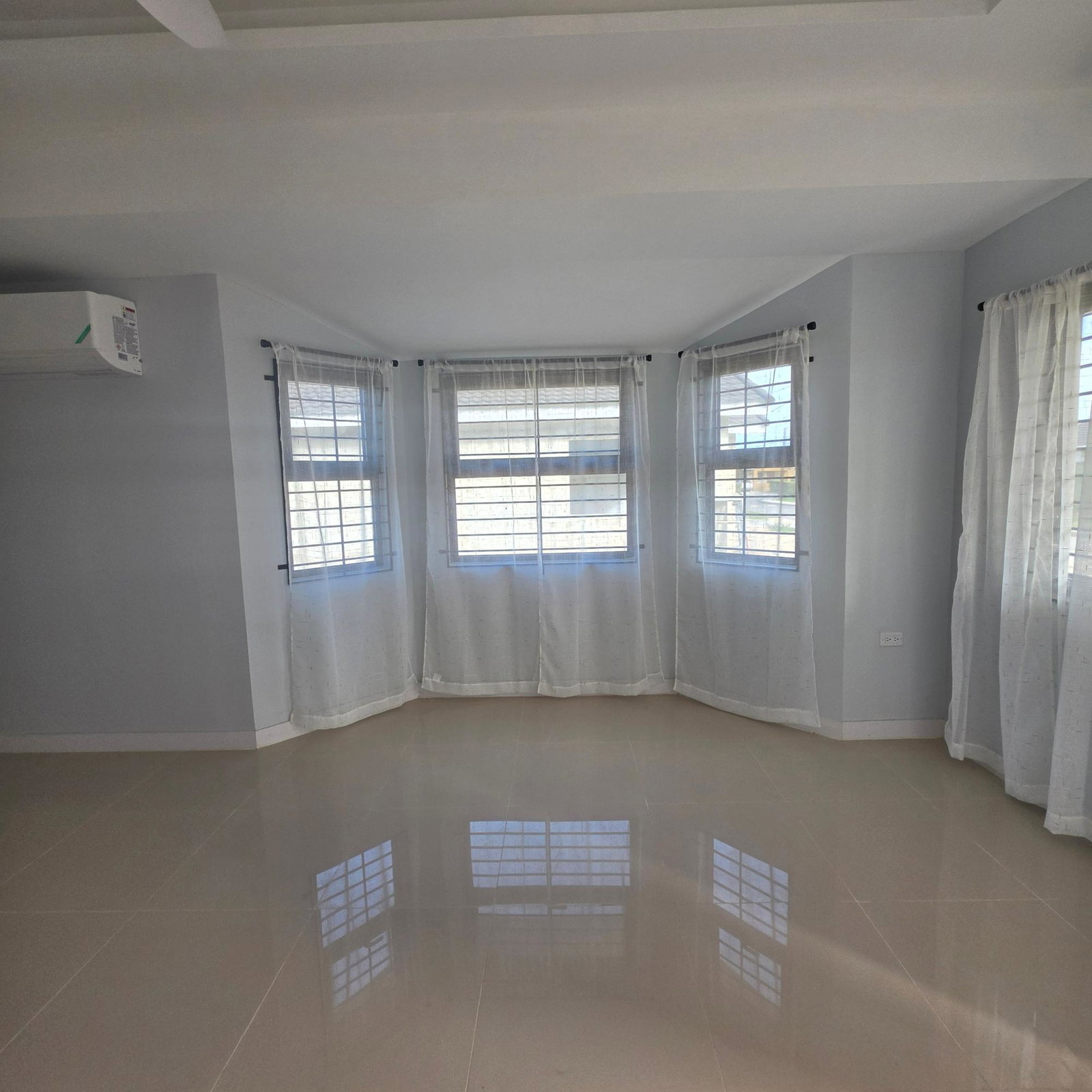 Twenty-Sixth image of 387 Bernard Lodge, st Catheri in Bernard Lodge, St. Catherine, Jamaica - property is For Rent