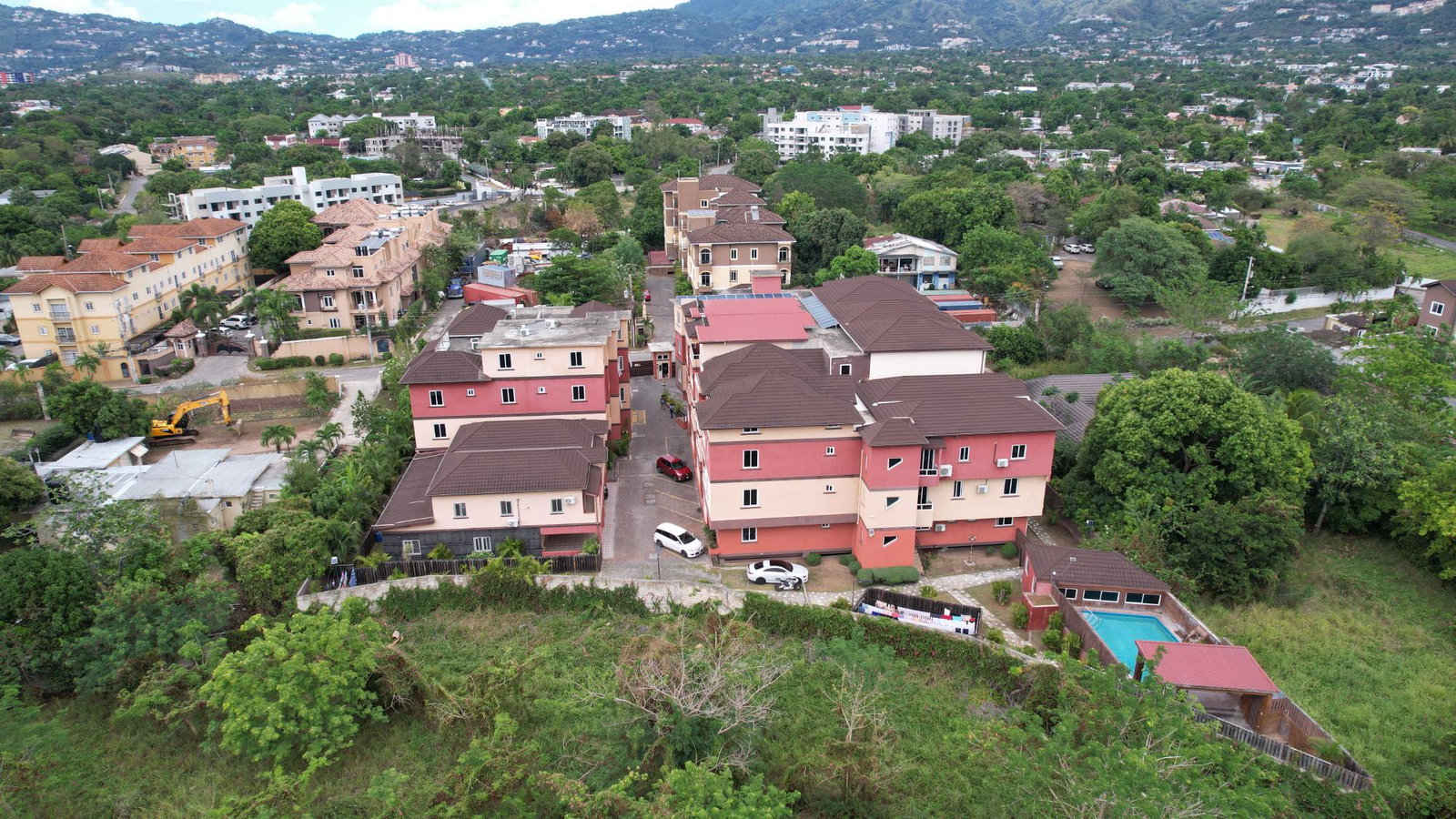 Fifth image of 24-9-11 Washington Drive, Condomi in Kingston 10, St. Andrew, Jamaica - property is For Rent