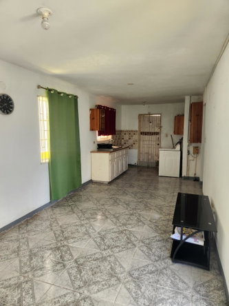 Fifth image of 460 se 48th Way, East Sabina in Greater Portmore, St. Catherine, Jamaica - property is For Sale