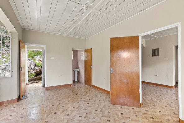 Eleventh image of Mollison, Christaina in Mollison, Manchester, Jamaica - property is For Sale