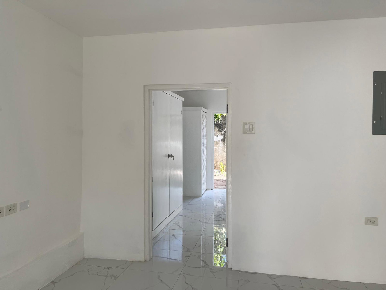 Seventh image of Sandhurst Crescent in Kingston 6, St. Andrew, Jamaica - property is For Rent