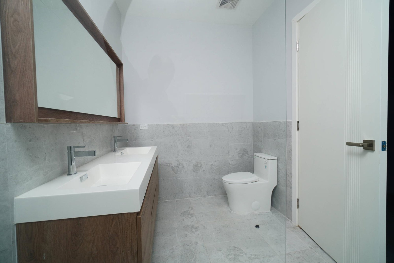 Twenty-Second image of A2-21 Bridgemount Drive, Kingst in Kingston 8, St. Andrew, Jamaica - property is For Rent