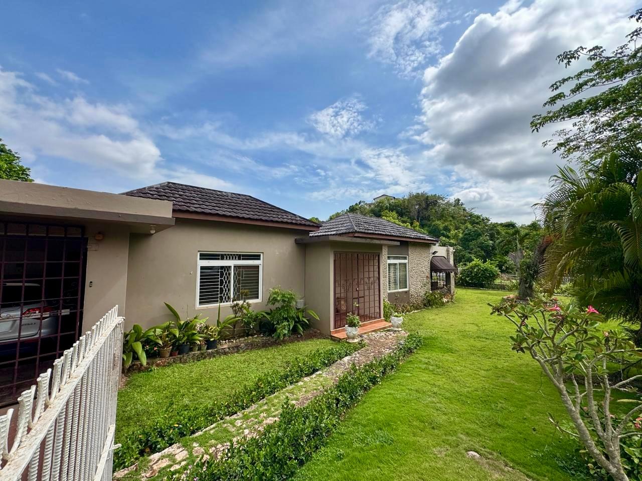 Third image of 7 Kimberly Avenue in Red Hills, St. Andrew, Jamaica - property is For Sale