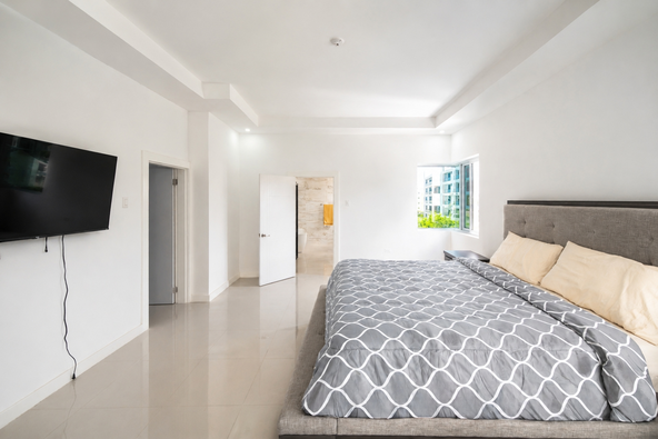 Seventeenth image of 14-17 Kings Drive, Kingston in Kingston 6, St. Andrew, Jamaica - property is For Sale