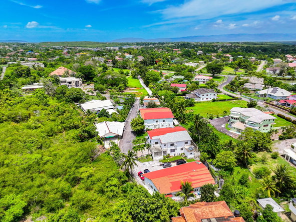 Thirteenth image of 9c Trenton Road in May Pen, Clarendon, Jamaica - property is For Sale
