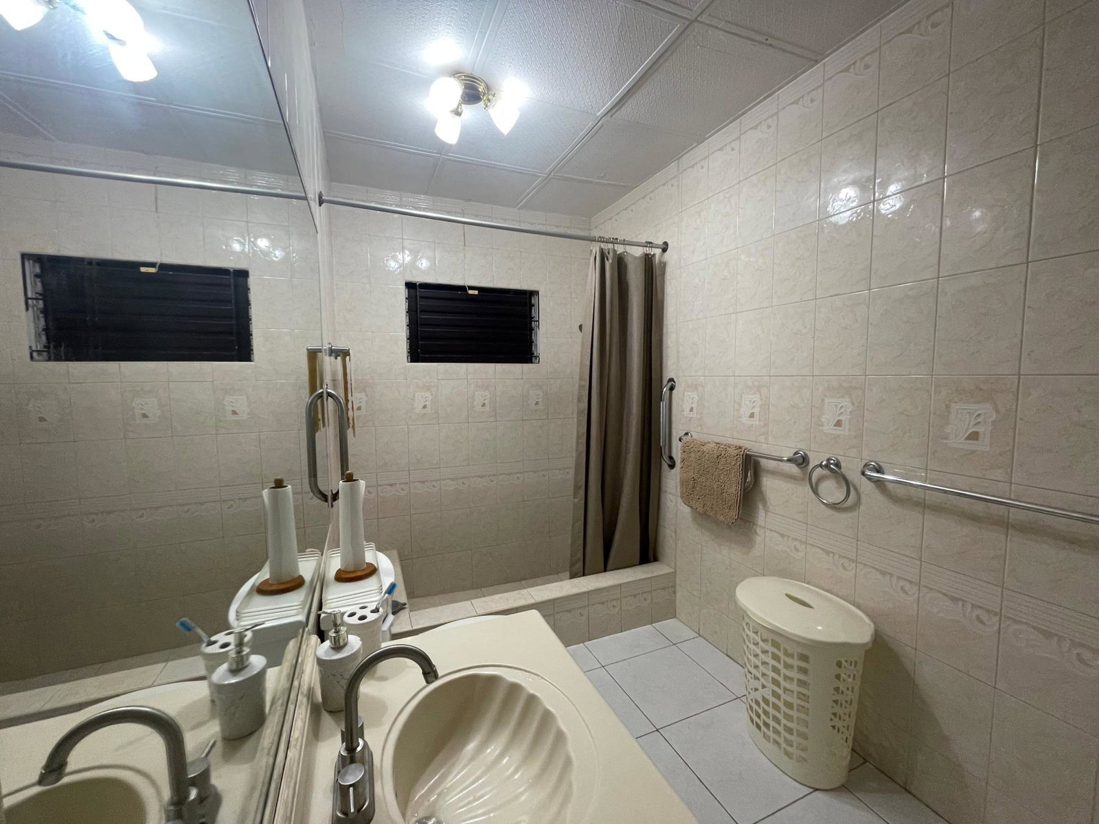 Twenty-Eighth image of 9c Trenton Road in May Pen, Clarendon, Jamaica - property is For Sale
