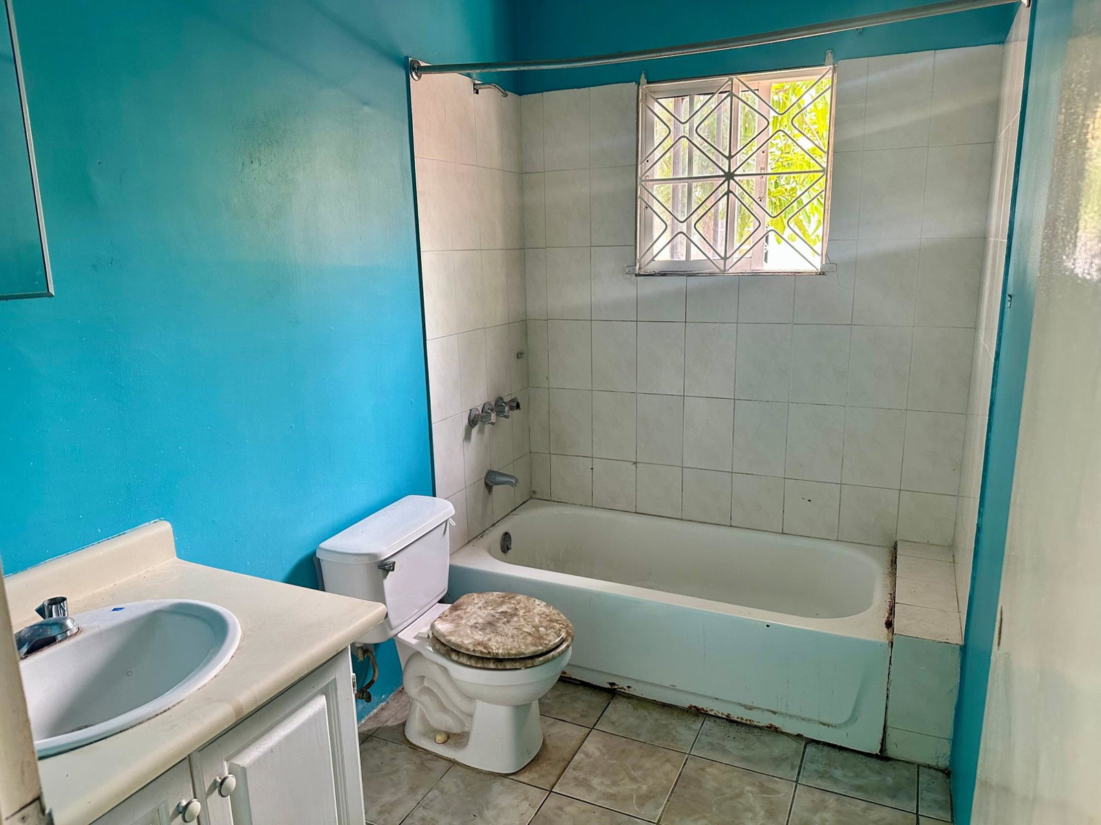 Fifteenth image of 23 Wedgewood Gardens in Spanish Town, St. Catherine, Jamaica - property is For Sale