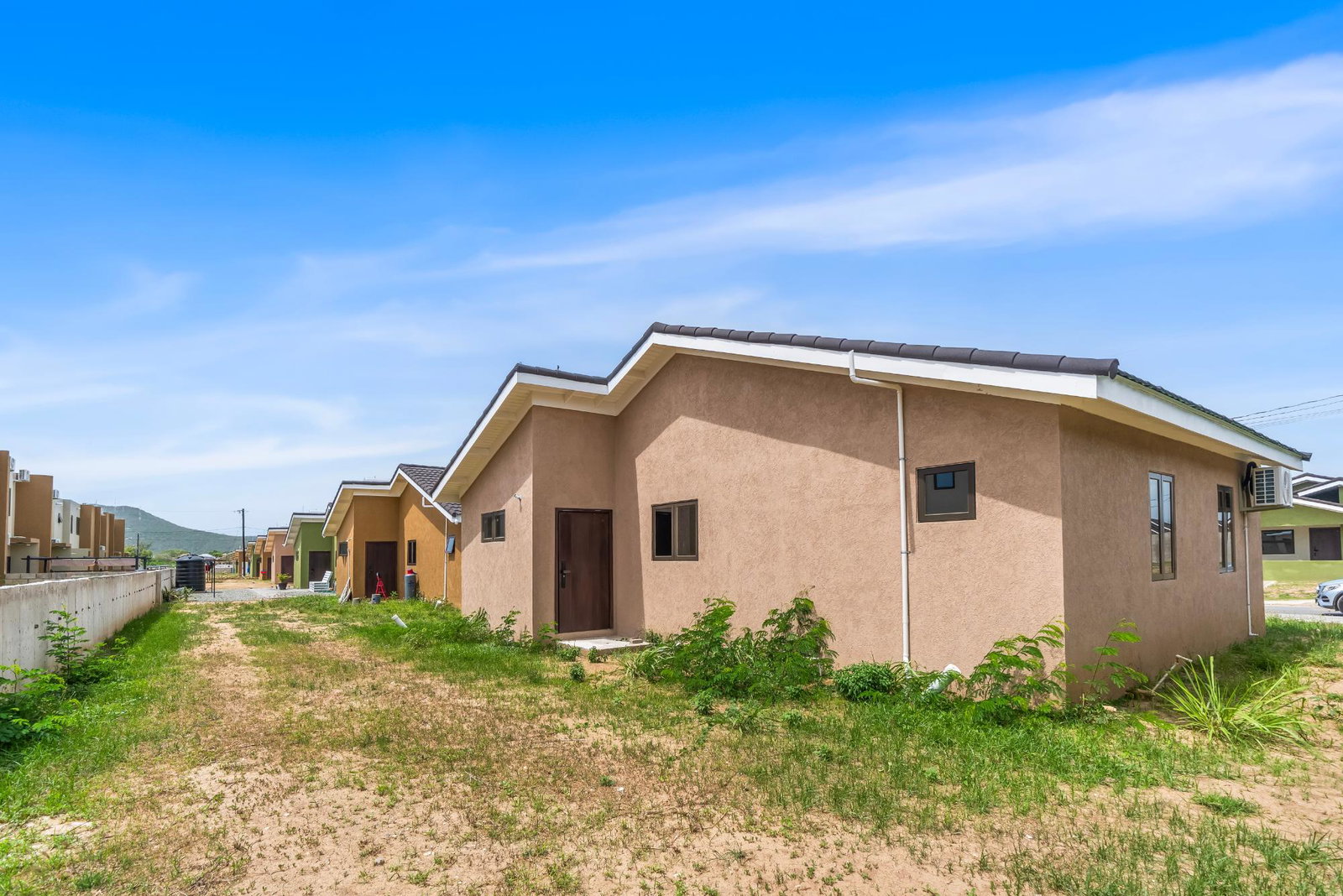 Fourteenth image of 93 Oak Estate in Greater Portmore, St. Catherine, Jamaica - property is For Rent