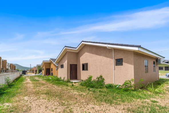 Fourteenth image of 93 Oak Estate in Greater Portmore, St. Catherine, Jamaica - property is For Rent