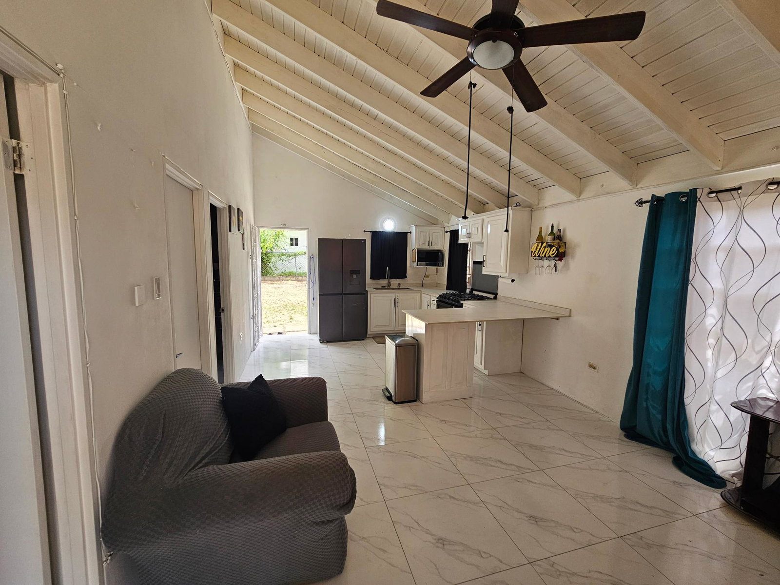 Sixth image of 194 Palm Circle in MAGIL PALMS, St. Catherine, Jamaica - property is For Sale