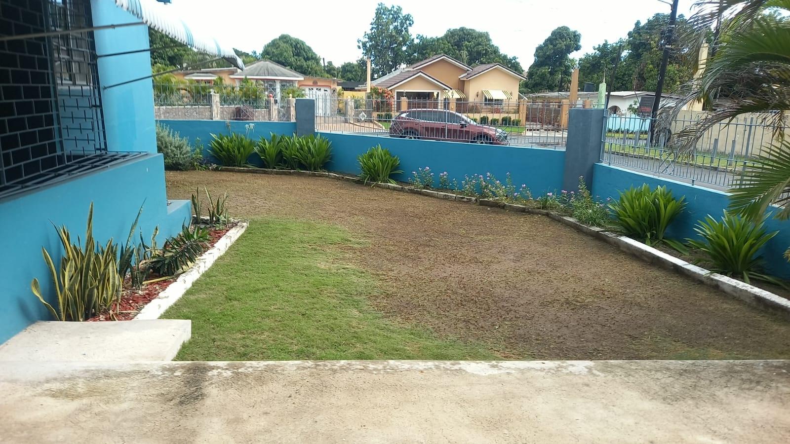 Eighteenth image of 2 Emerald Terrace in Kingston 19, St. Andrew, Jamaica - property is For Rent