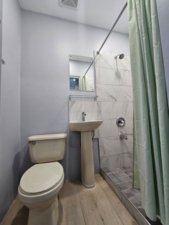 Eighth image of 2 Emerald Terrace in Kingston 19, St. Andrew, Jamaica - property is For Rent