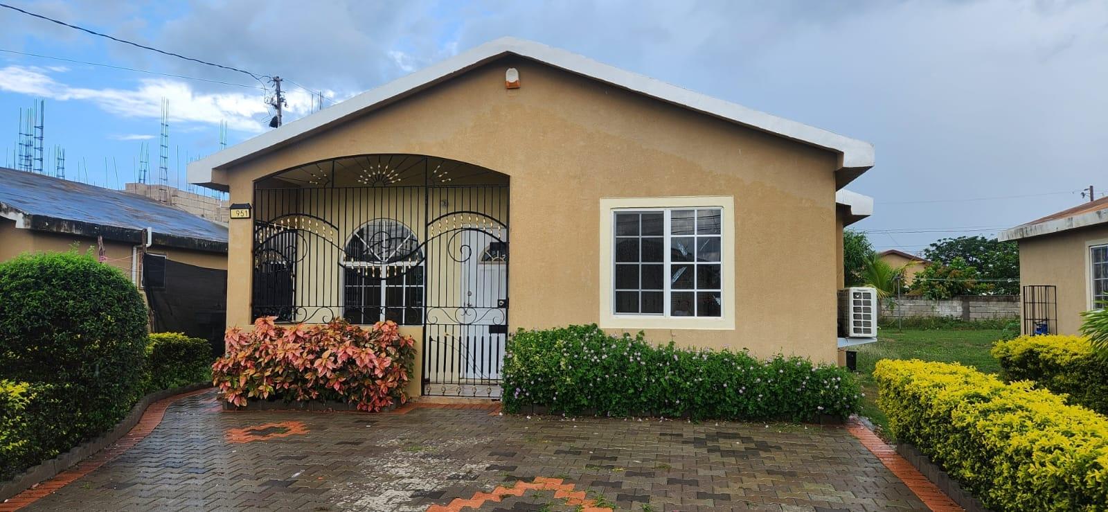Second image of 951 Plover Place in Phoenix Park, St. Catherine, Jamaica - property is For Rent