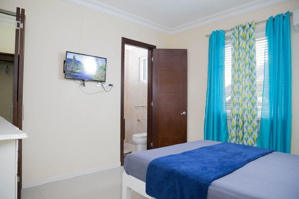 Eighteenth image of 14-16 Fairway Avenue, Kingston in Kingston 5, St. Andrew, Jamaica - property is For Rent
