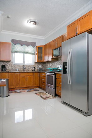 Ninth image of 14-16 Fairway Avenue, Kingston in Kingston 5, St. Andrew, Jamaica - property is For Rent