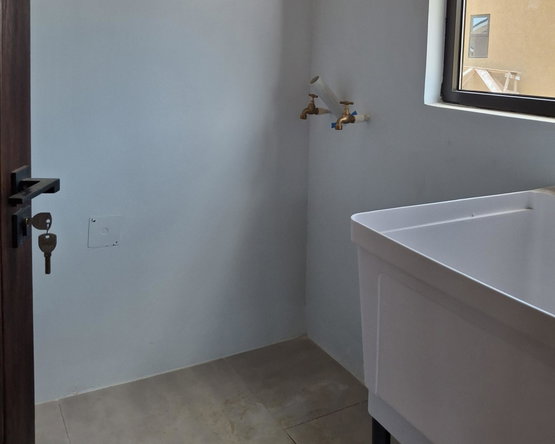 Seventh image of 399 Oak Estates in Greater Portmore, St. Catherine, Jamaica - property is For Rent