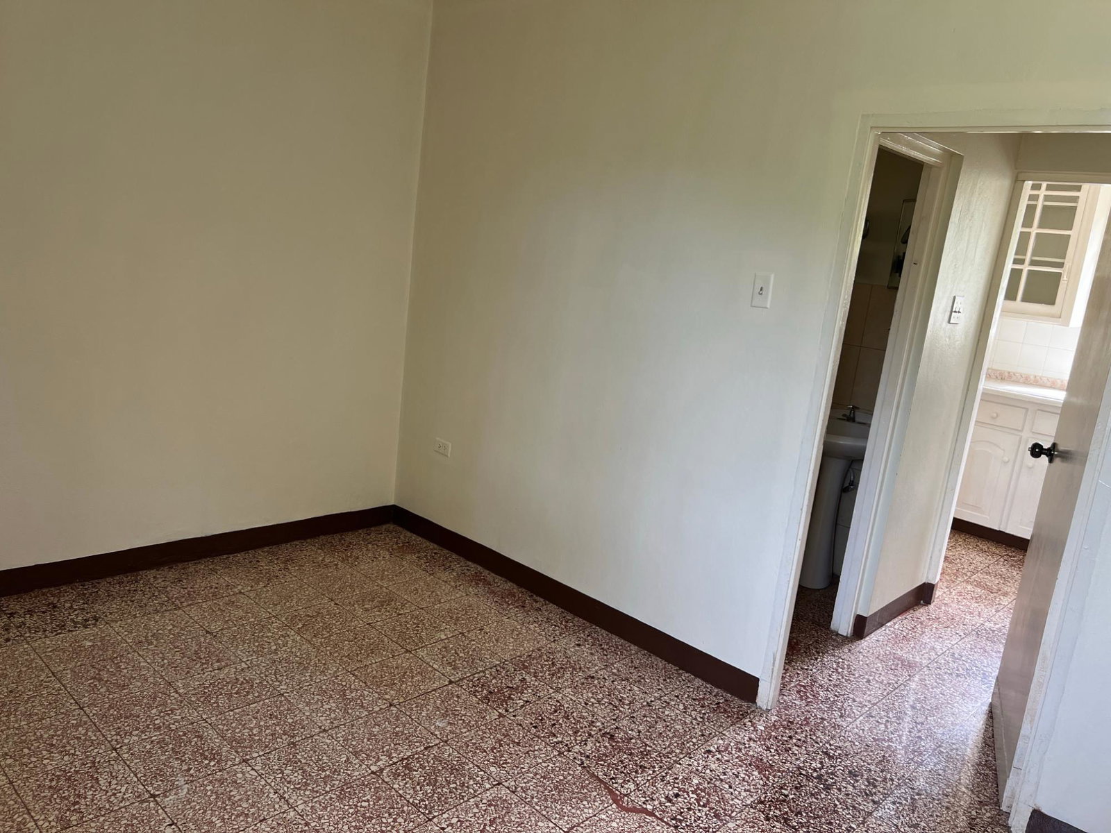 Thirteenth image of 6 Amethyst Drive in Kingston 19, St. Andrew, Jamaica - property is For Rent