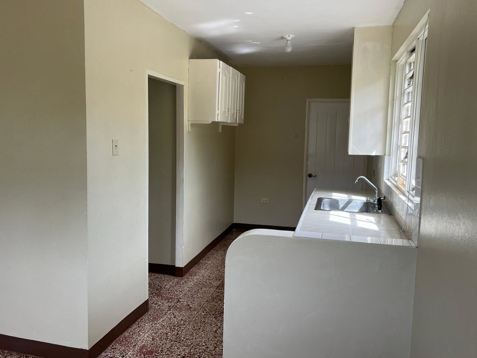 Fourth image of 6 Amethyst Drive in Kingston 19, St. Andrew, Jamaica - property is For Rent