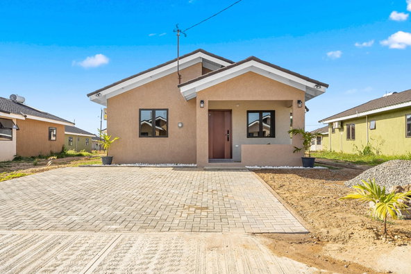 First image of 415- Oak Estate in Greater Portmore, St. Catherine, Jamaica - property is For Rent
