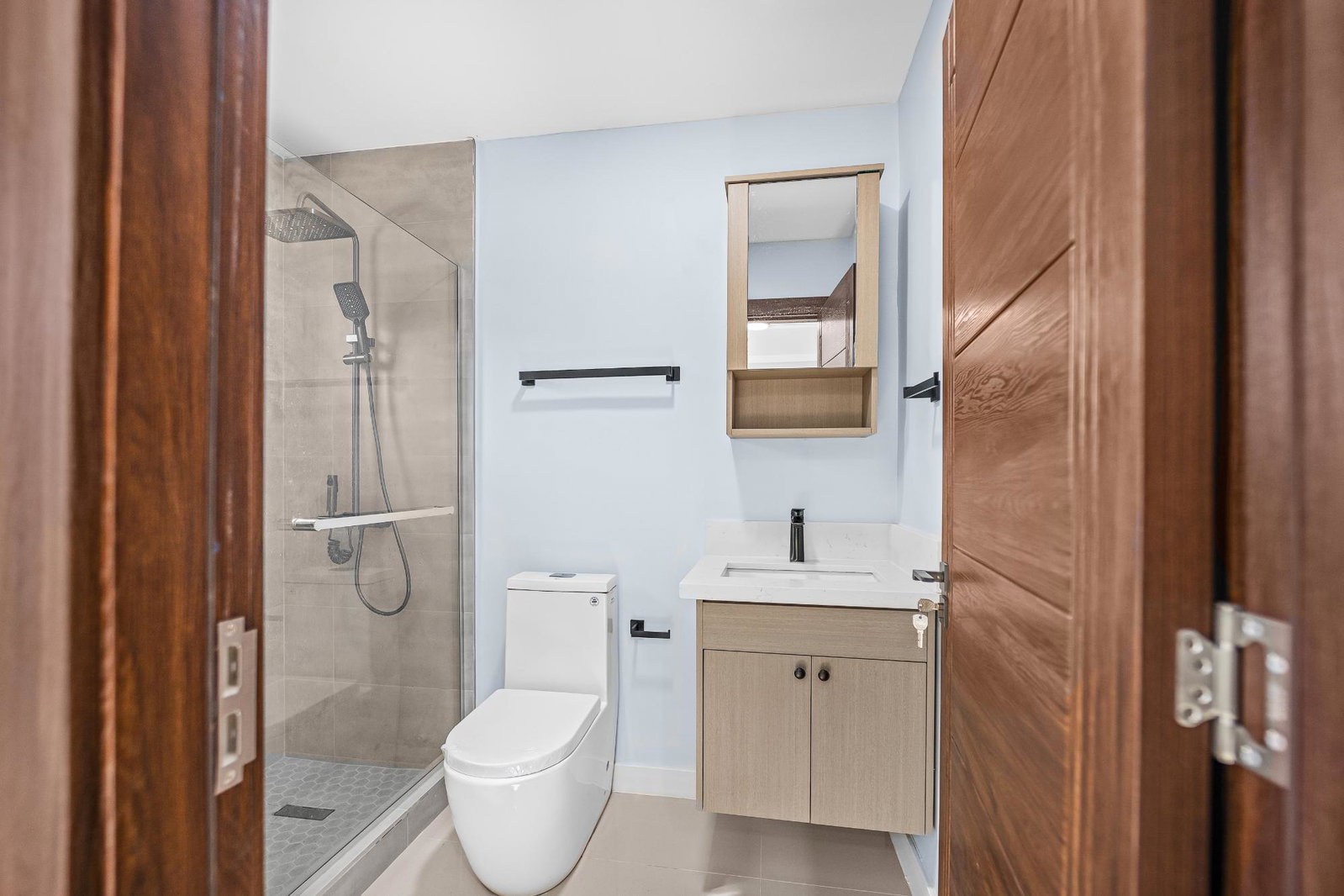 Twelfth image of 415- Oak Estate in Greater Portmore, St. Catherine, Jamaica - property is For Rent