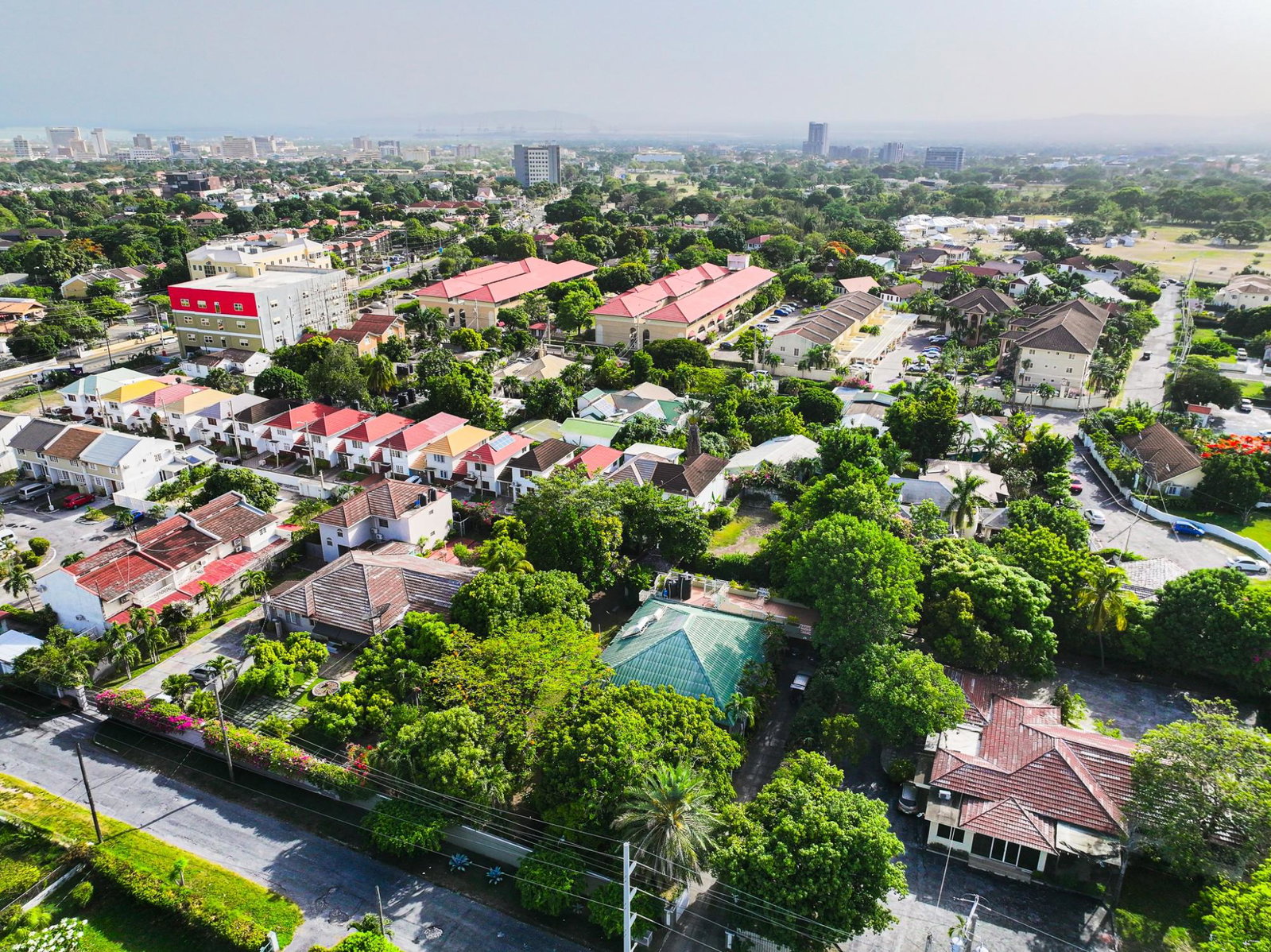 Fourteenth image of 1b Sandhurst Avenue, Kingsto in Kingston 6, St. Andrew, Jamaica - property is For Sale