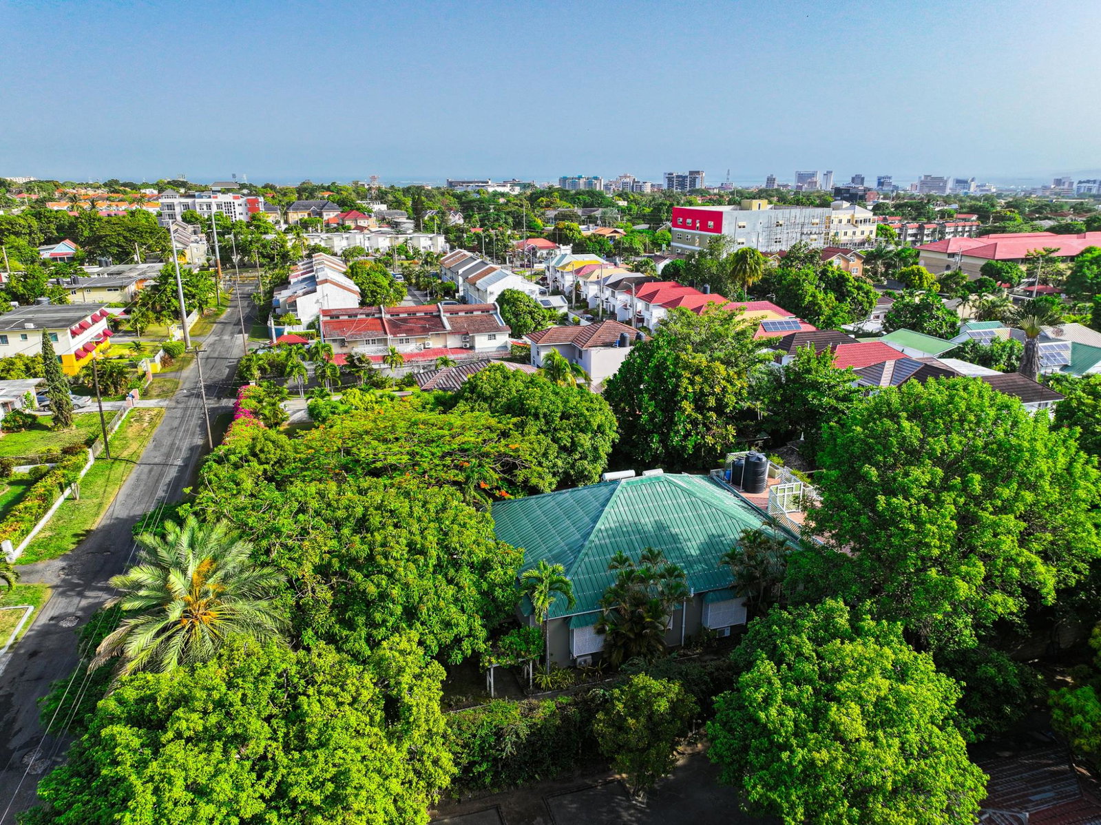 Fifteenth image of 1b Sandhurst Avenue, Kingsto in Kingston 6, St. Andrew, Jamaica - property is For Sale