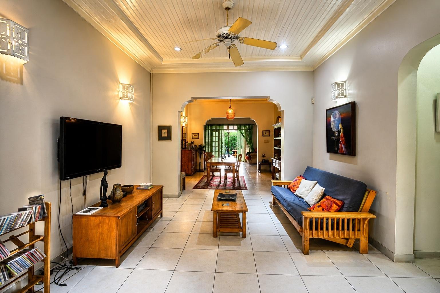 Fifth image of 1b Sandhurst Avenue, Kingsto in Kingston 6, St. Andrew, Jamaica - property is For Sale