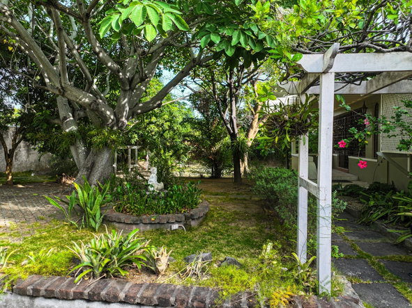 Ninth image of 1b Sandhurst Avenue, Kingsto in Kingston 6, St. Andrew, Jamaica - property is For Sale