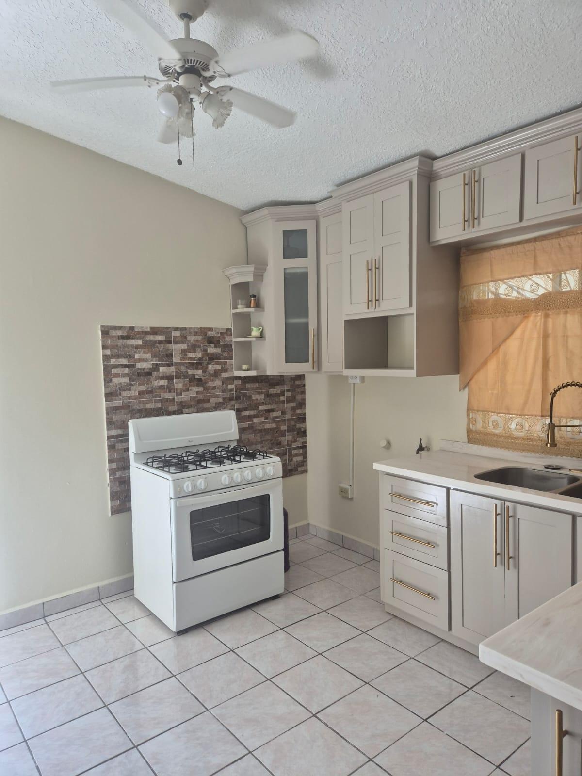 Tenth image of 106 Cedar Manor,giliana Drive in Cedar Manor, St. Catherine, Jamaica - property is For Rent