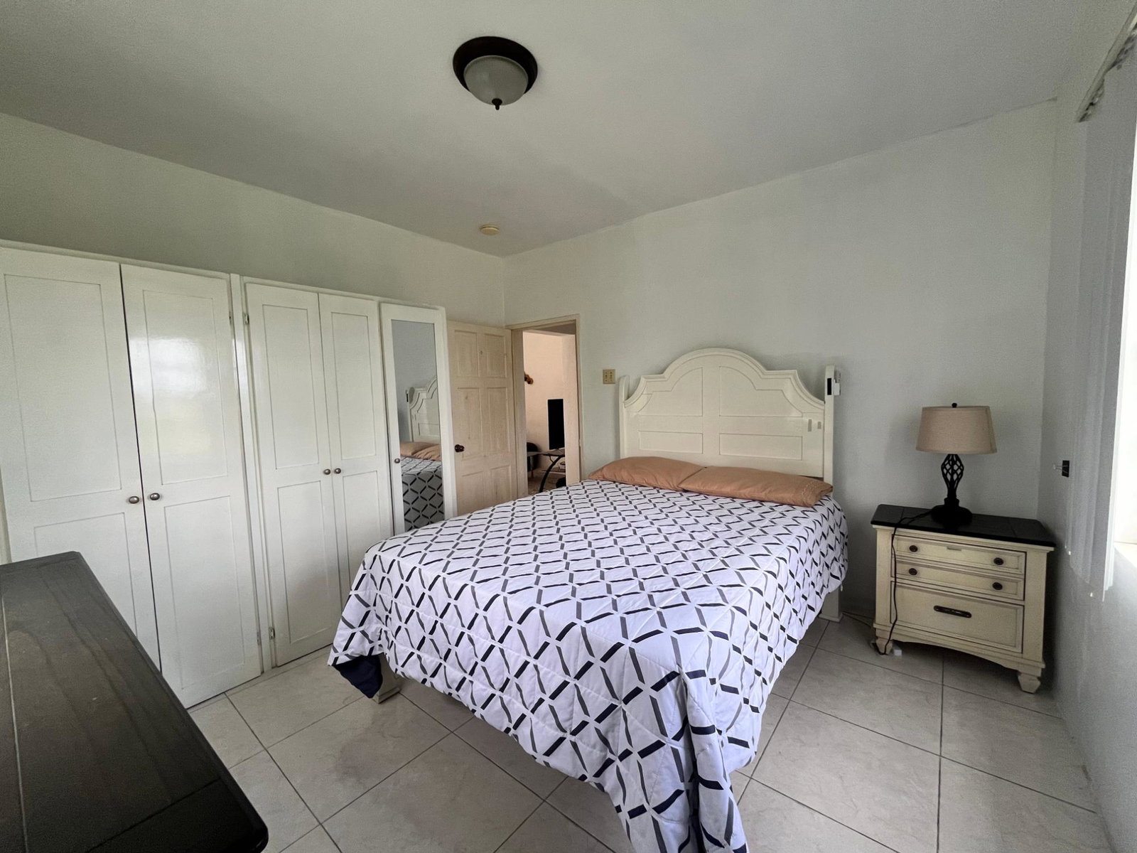 Eighth image of 44-301 Giradet tr in Montego Bay, St. James, Jamaica - property is For Rent