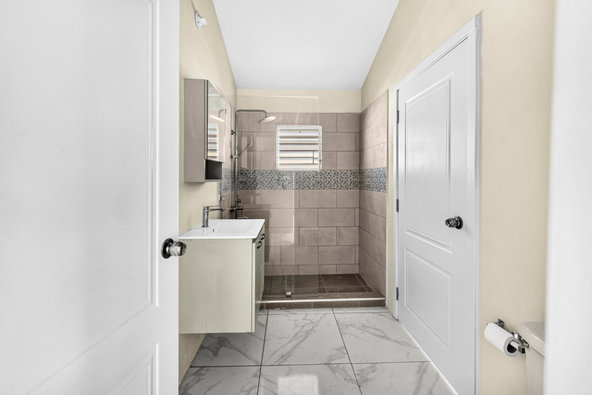 Eleventh image of 25- Phoenix Park Village ii in Phoenix Park, St. Catherine, Jamaica - property is For Rent