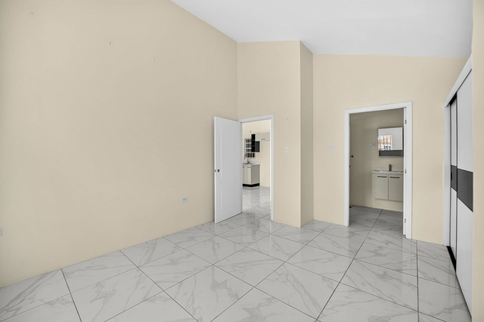 Eighth image of 25- Phoenix Park Village ii in Phoenix Park, St. Catherine, Jamaica - property is For Rent